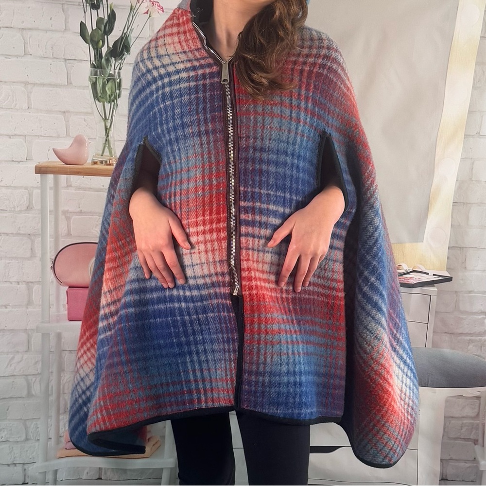 Vintage Reversible Wool Plaid Cape with Zipper - Picture 10 of 13